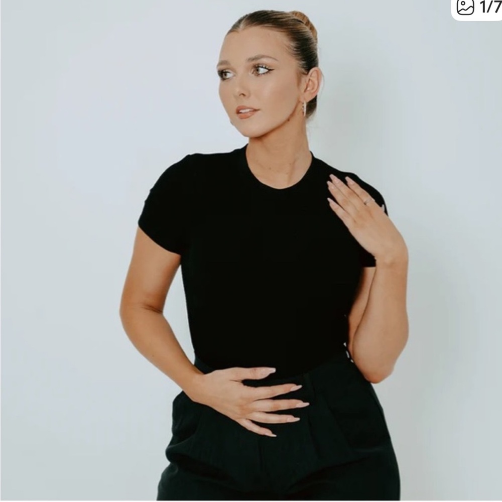 Klassy Network Black Short Sleeve Bodysuit, thong. Size large (S32)